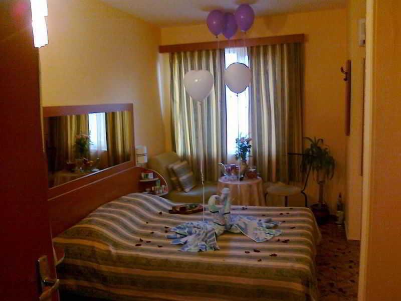 Hotel Color 3*