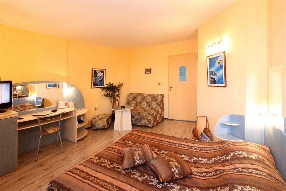 Color 3* Varna